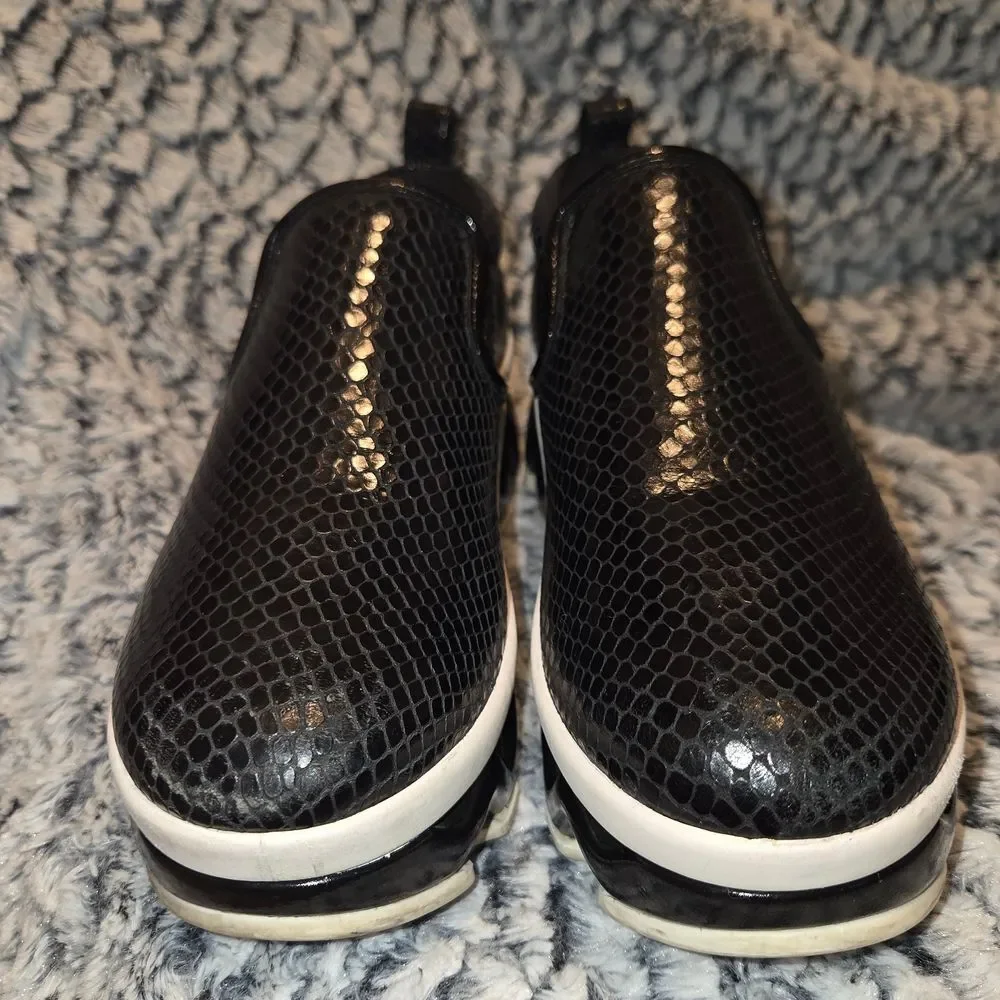 Marc Jacobs Platform Sneakers - Picture 2 of 8